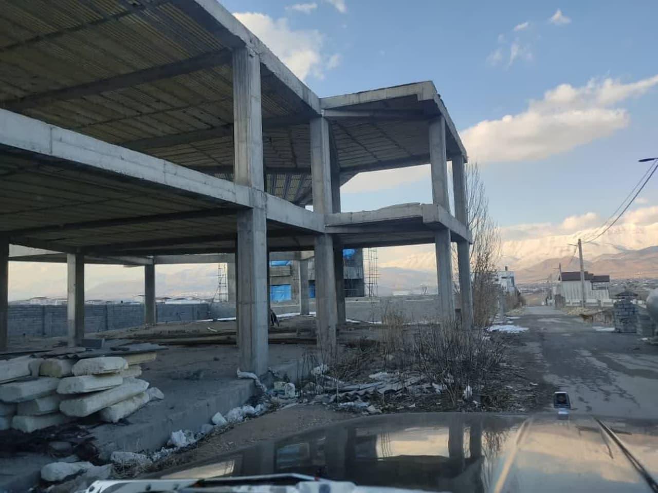 🏗️ فروش اسکلت بتن نیمه‌کاره با سند دفترچه‌ای در گیلاوند دماوند! 🏗️